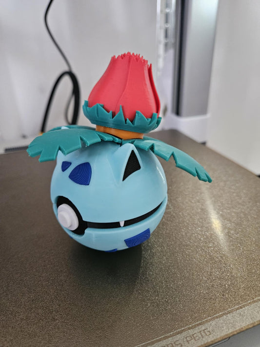 Ivysaur PokéBall